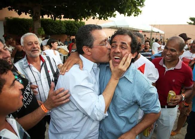 Justiça decreta prisão preventiva do ex-prefeito de Santo Amaro Aliado de Rui Costa Justiça decreta prisão preventiva do ex-prefeito de Santo Amaro Aliado de Rui Costa