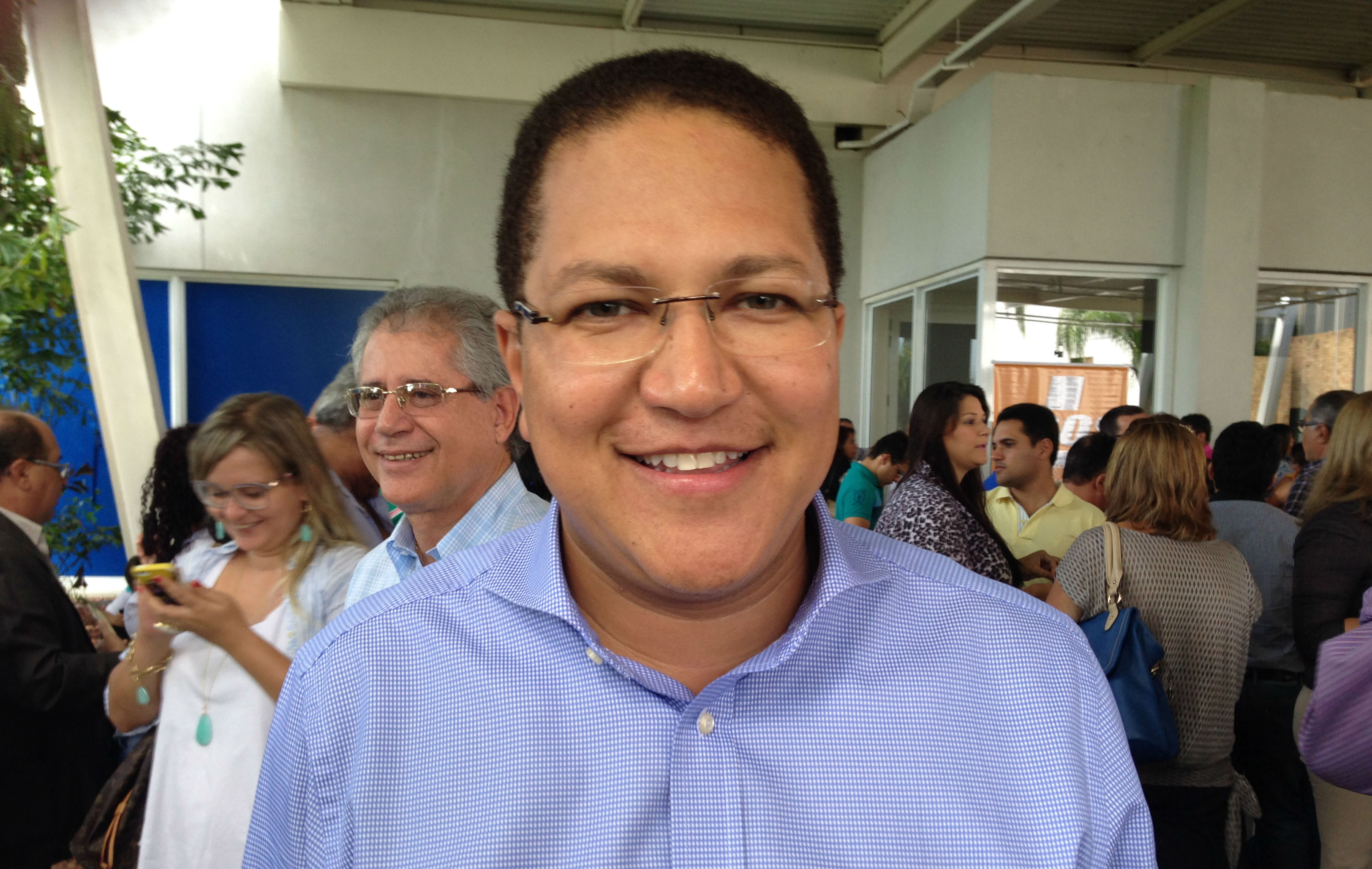 Imagem de Ex-deputado Augusto Castro está entubado em hospital de Itabuna com suspeita de coronavírus Imagem de Ex-deputado Augusto Castro está entubado em hospital de Itabuna com suspeita de coronavírus