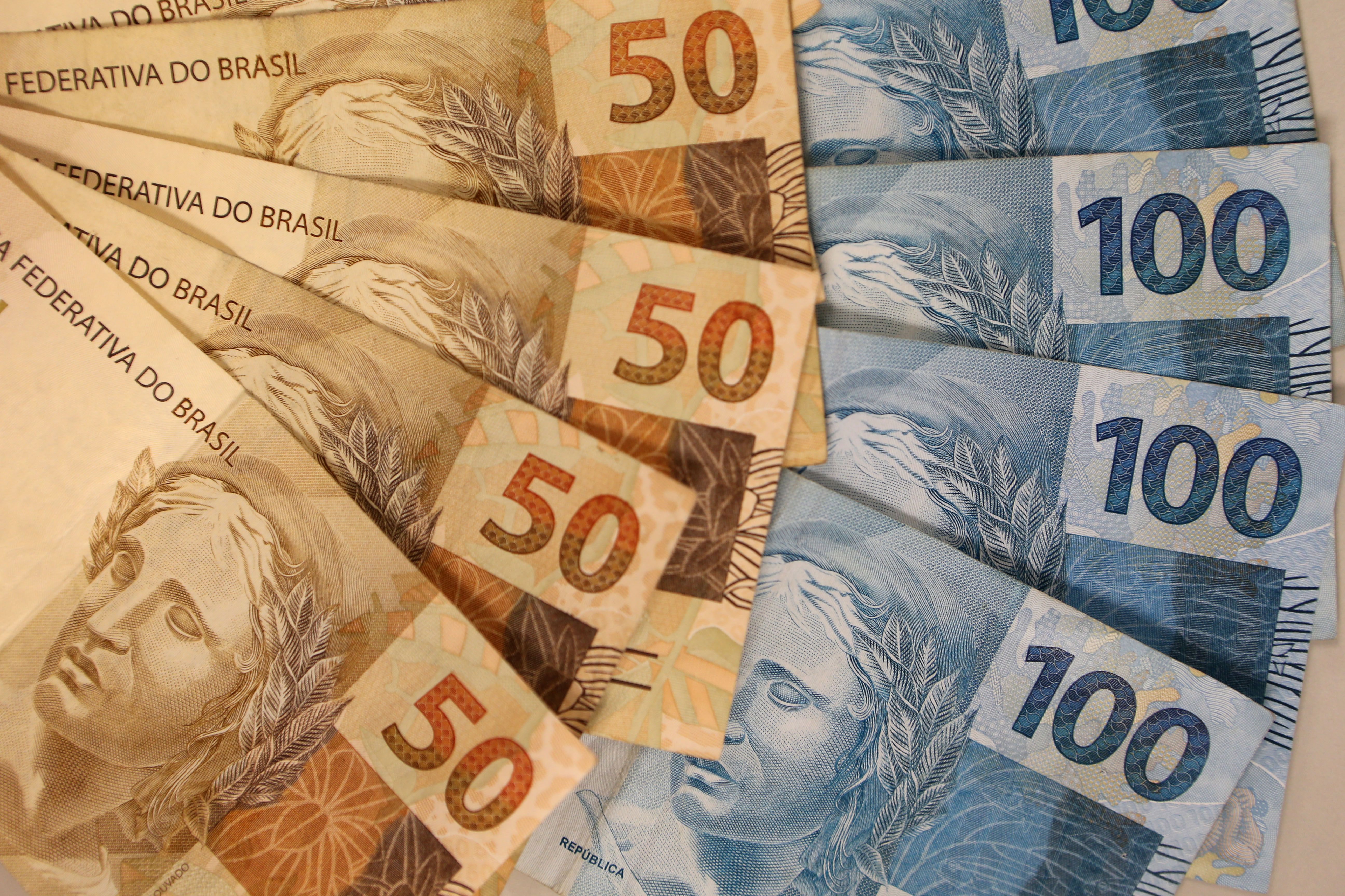 PIB per capita deve encerrar este ano em R$ 36.661, 3,8% acima do ano passado PIB per capita deve encerrar este ano em R$ 36.661, 3,8% acima do ano passado