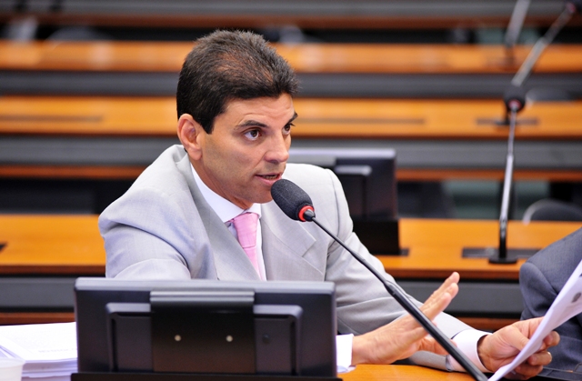 Voto do deputado federal Cláudio Cajado foi o que mais chamou a atenção