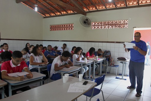 Alunos da Rede Estadual se preparam para o ENEM Alunos da Rede Estadual se preparam para o ENEM