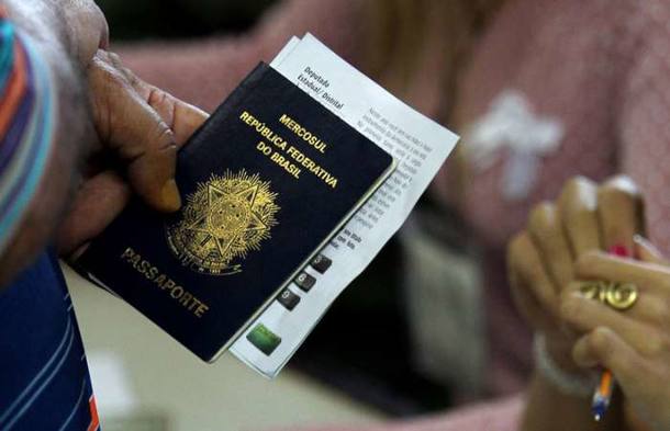 Brasil e EUA farão teste com 20 executivos para processo que facilita visto Brasil e EUA farão teste com 20 executivos para processo que facilita visto