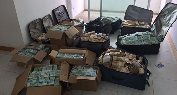 Malas encontradas pela PF e atribuídas a Geddel Vieira Lima, em 2017