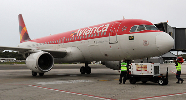 Imagem de Gabriela Hardt nega recurso e mantém prisão preventiva dos irmãos Efromovich na Lava Jato