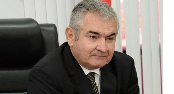 Imagem de Angelo Coronel gasta R$ 566 mil de verba pública em firmas da família e de assessor