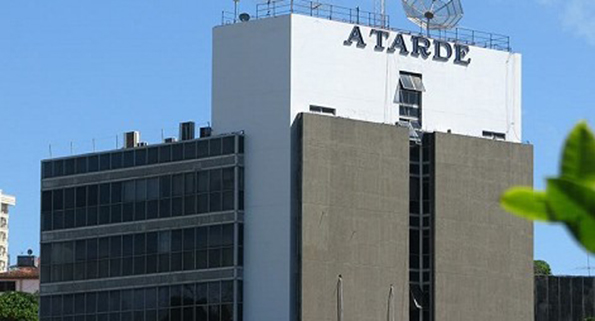 Jornalista era filho de Ernesto Simões Filho, fundador do veículo de comunicação