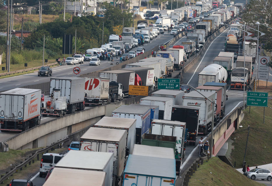 Infraestrutura e PRF informam que rodovias têm fluxo livre de veículos