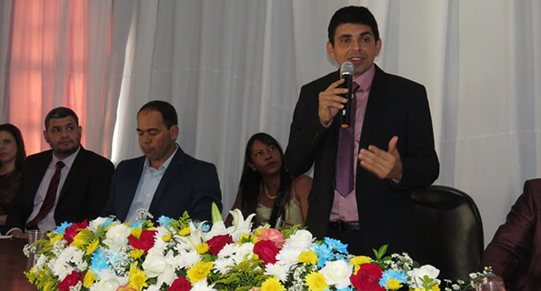 Imagem de Presidente do SINDPOC nega que homem que ameaçou deputado na Assembleia seja policial civil Imagem de Presidente do SINDPOC nega que homem que ameaçou deputado na Assembleia seja policial civil