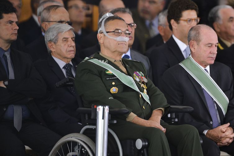 Ex-comandante do Exército Eduardo Villas Bôas