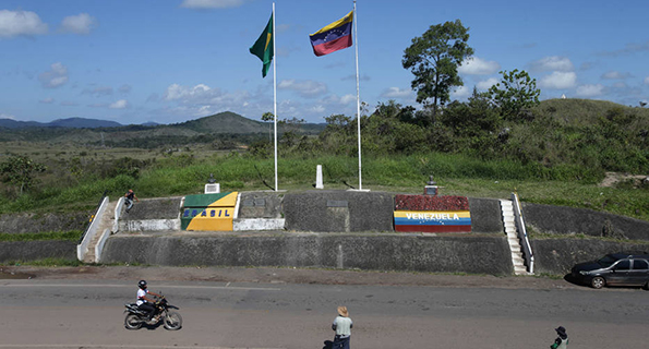 Fronteira entre o Brasil e a Venezuela Fronteira entre o Brasil e a Venezuela