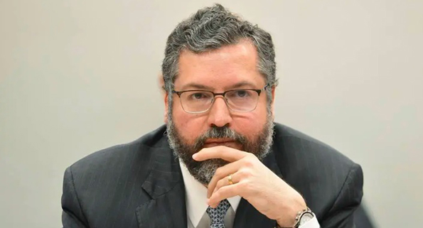 Ernesto Araújo Ernesto Araújo