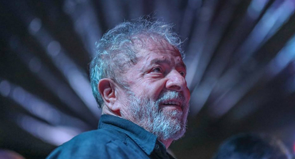 Ex-presidente completou 74 anos Ex-presidente completou 74 anos