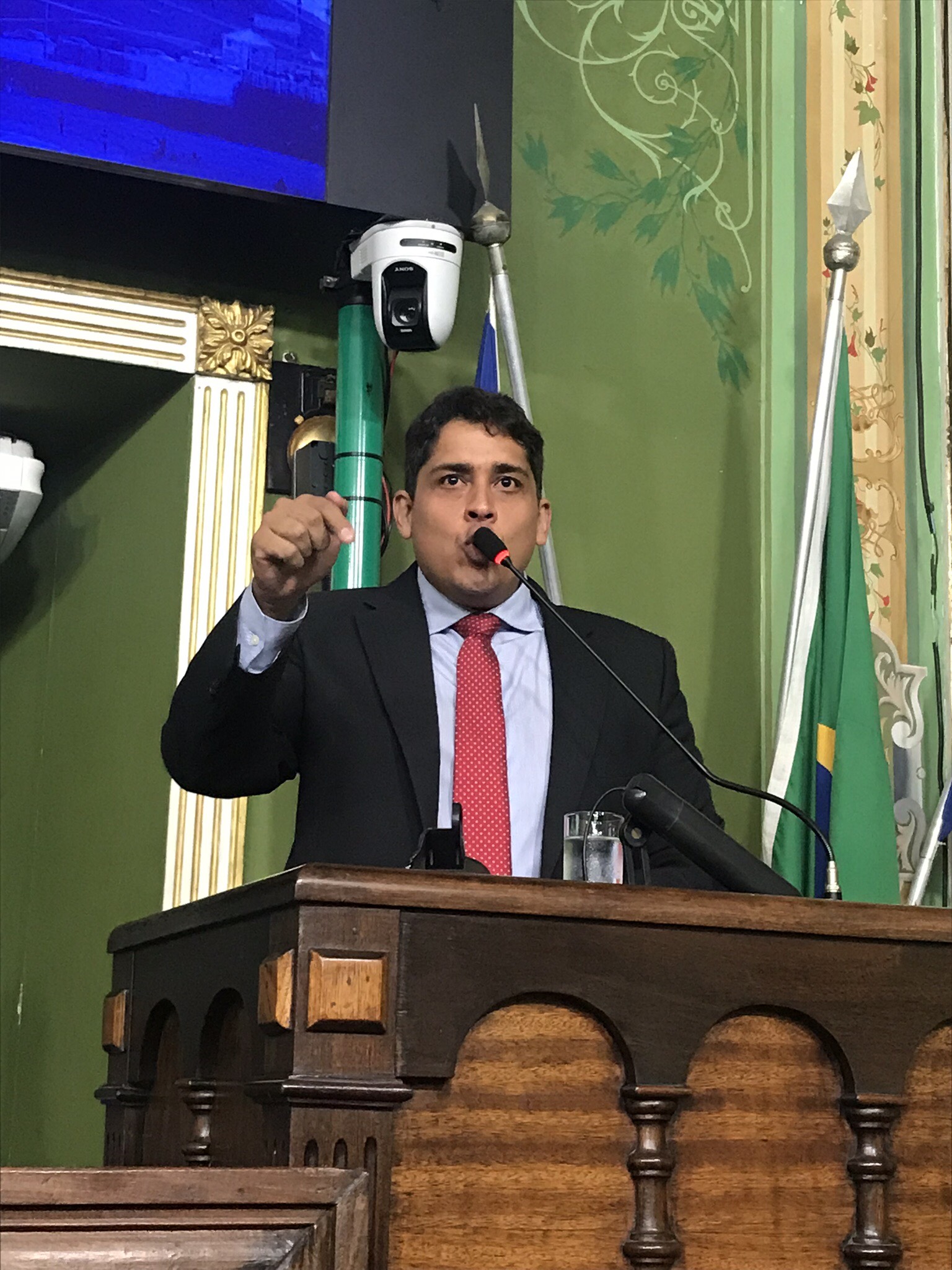 Conforme Sidninho, diante do acordo a tarifa de ônibus deve se manter em R$ 4 durante todo o período de vigência das isenções