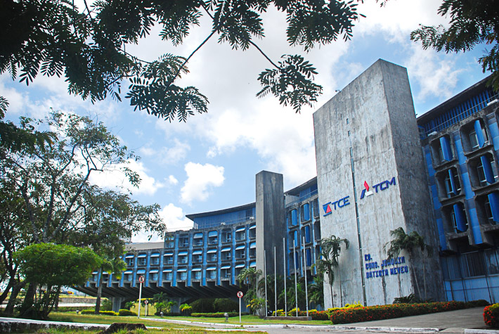 Durante 2024, o TCE-BA concluiu os julgamentos de 2.051 processos, com 78 sessões realizadas pelo plenário, 37 pela Primeira Câmara e 34 pela Segunda Câmara