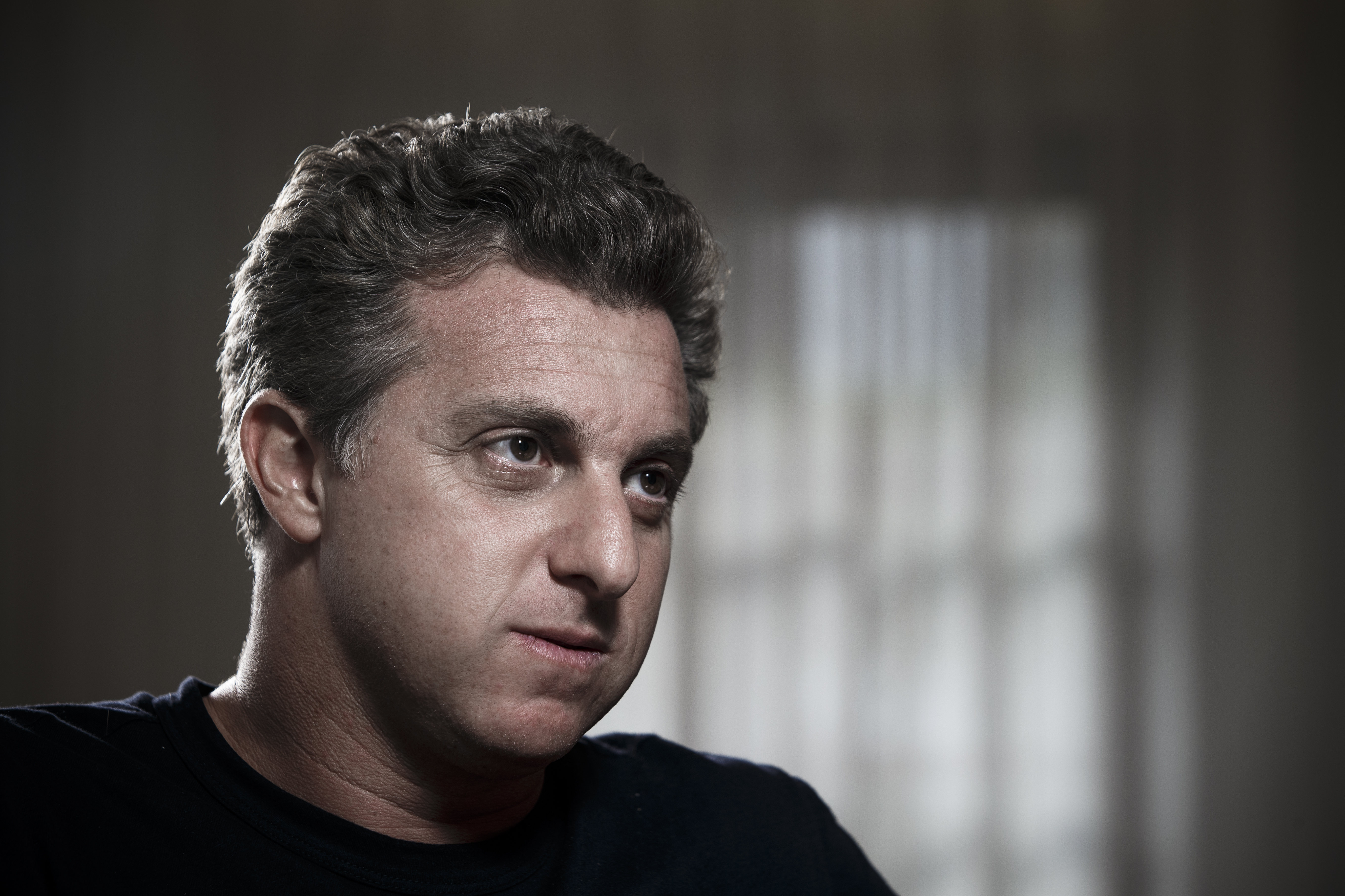 Imagem de Fronteiras da decência foram ultrapassadas, diz Huck sobre insulto de Bolsonaro Imagem de Fronteiras da decência foram ultrapassadas, diz Huck sobre insulto de Bolsonaro