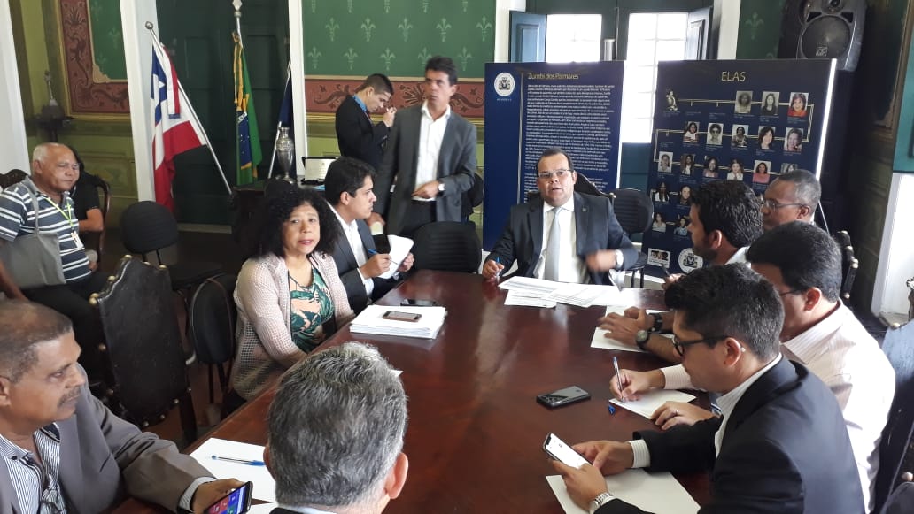 Geraldo Júnior destacou ainda a presença do secretário municipal de Gestão, Tiago Dantas