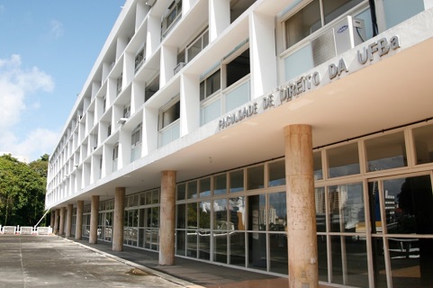 Faculdade de Direito da Ufba Faculdade de Direito da Ufba