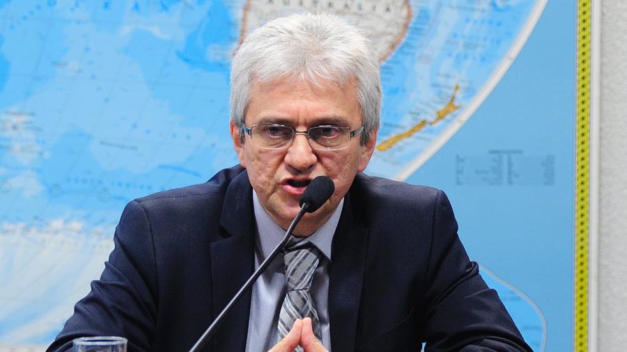 Secretário da Receita Federal, José Barroso Tostes Neto Secretário da Receita Federal, José Barroso Tostes Neto