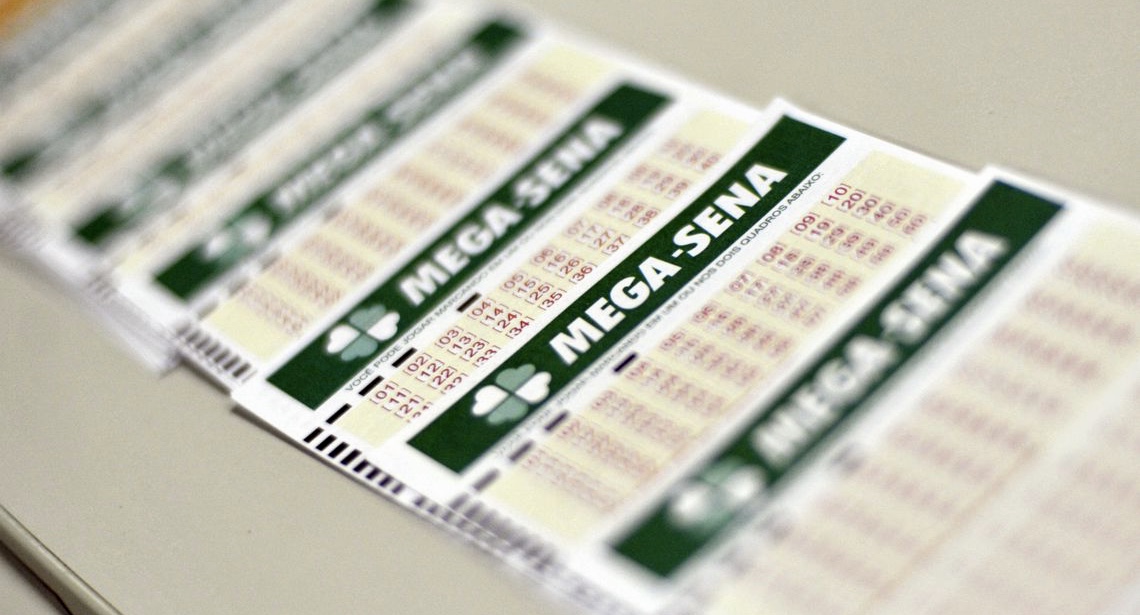 Imagem de Mega-Sena deve pagar R$ 27 milhões neste sábado